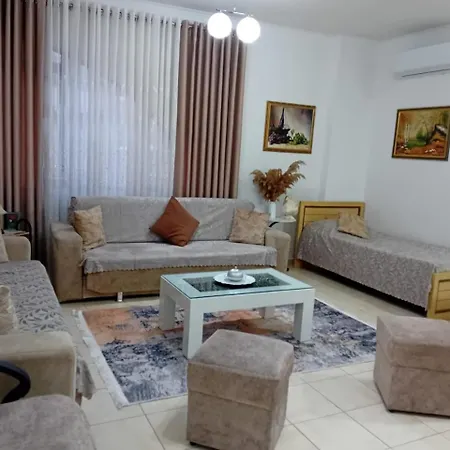 Enel Center Apartment *