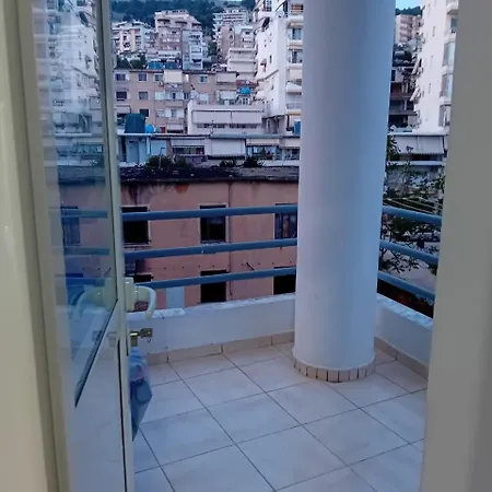 דירה Enel Center